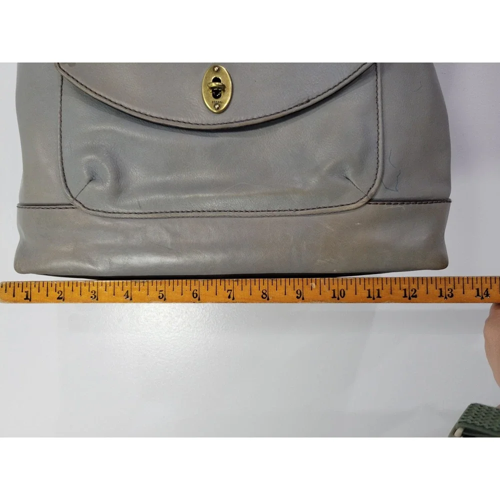 Fossil vintage shopper